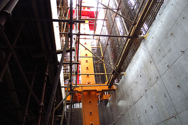 Distribuidora de hormigón de escalada interna en el piso img